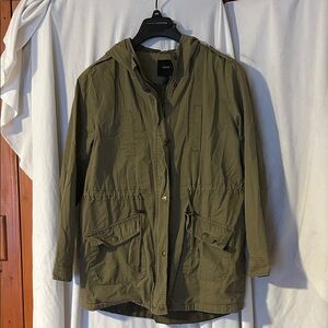Forever 21 Khaki green Hooded Jacket size L. CJ